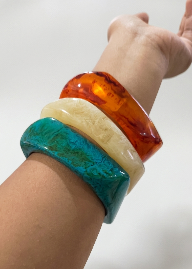 Poolside Chill Editorial Resin Bangle Set